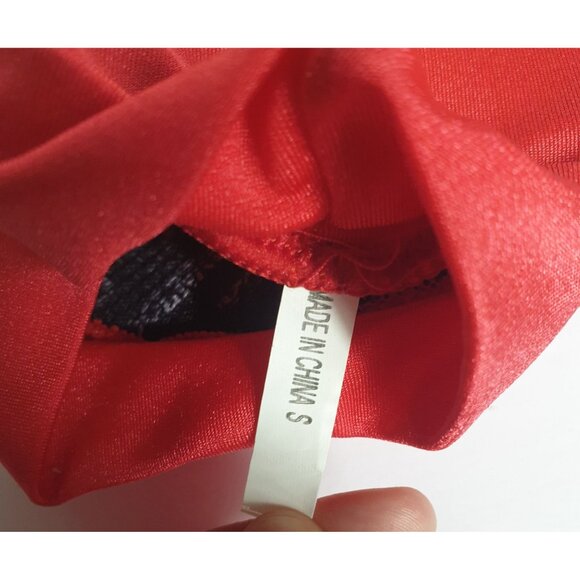 Nokona Women's Sliding Knee Pads Red Softball Fastpitch 2 piece - Picture 4 of 5